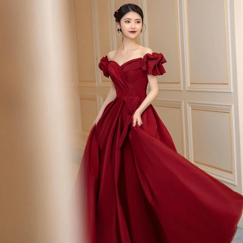 ワンピース yilon luxury balloon dress yilon イロン Luxury balloon dress Long Rhinestone Gold