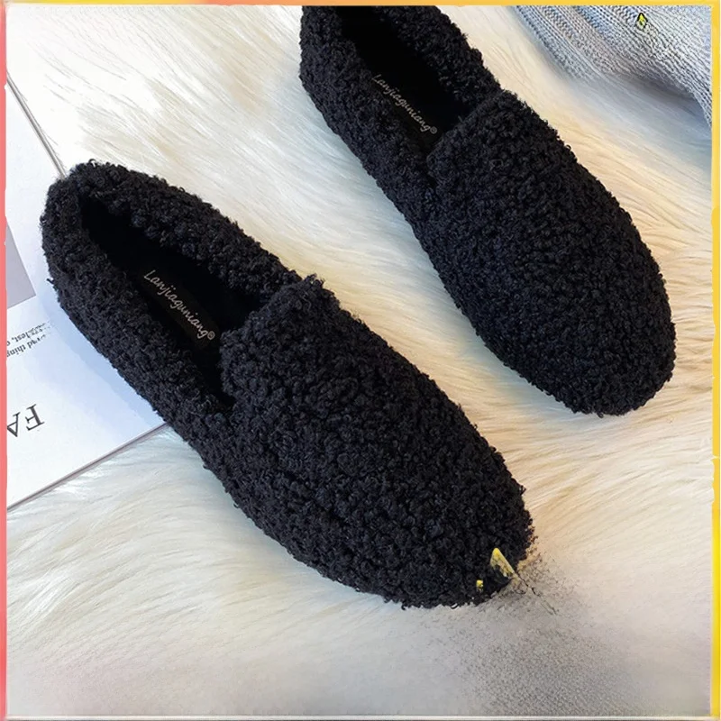 thumbnail image 1 of Zapatos esponjosos pequeños 35 ropa exterior para mujer 2024 nueva lana de cordero mocasines con forro polar de fondo suave zapatos acolchados de algodón con fondo grueso..., 1 of 5