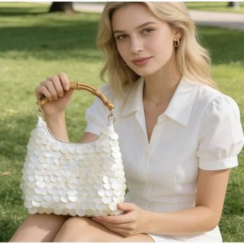 Borsa Tote Boho Artigianale in Conchiglie e Bambù, Borsa a Mano Estiva da Resort, Borsa in Rattan Casual Vintage per Vacanze, Elegante per Matrimoni e Serate