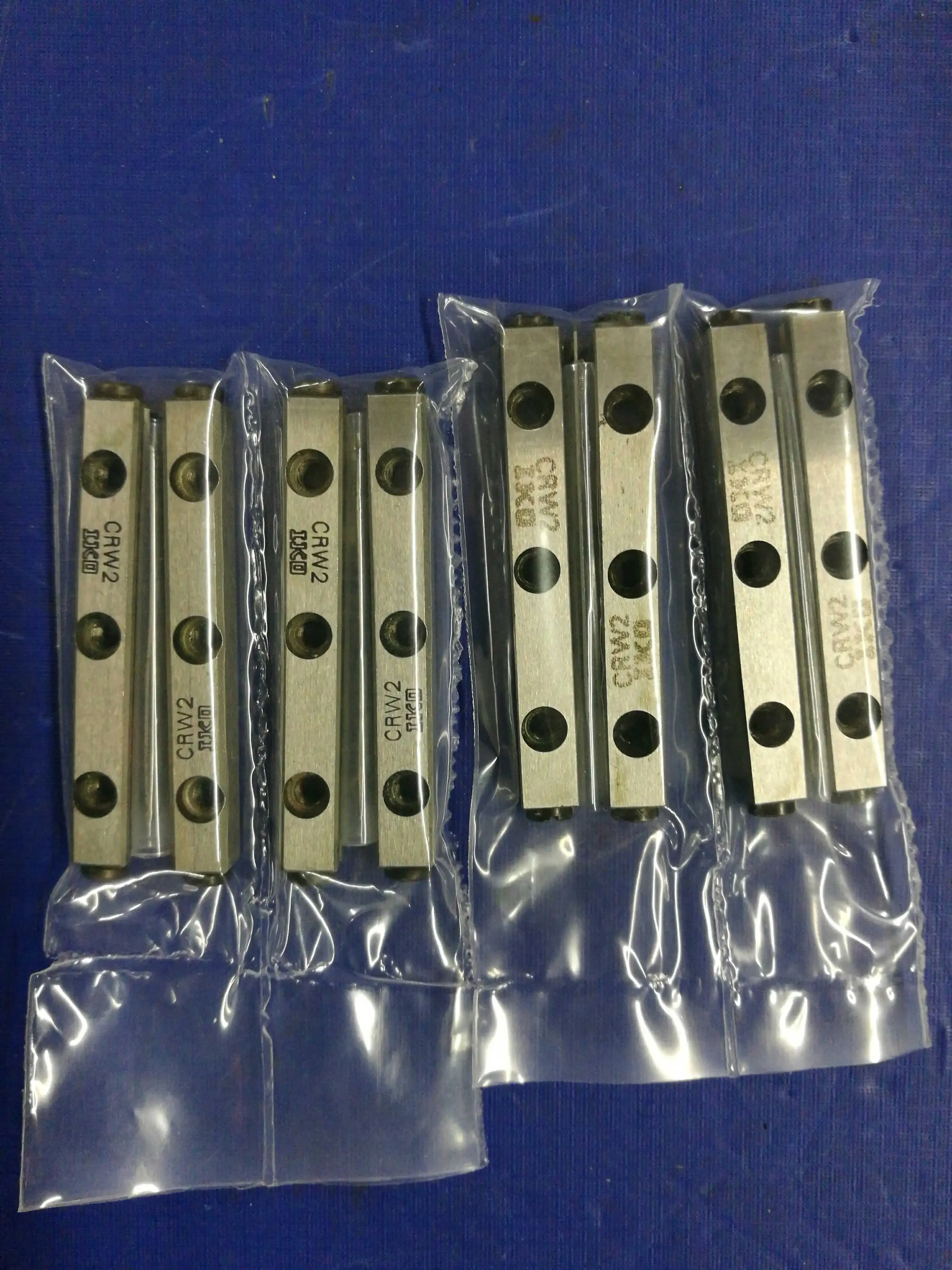 CRW2-45 정밀 볼 크로스 가이드