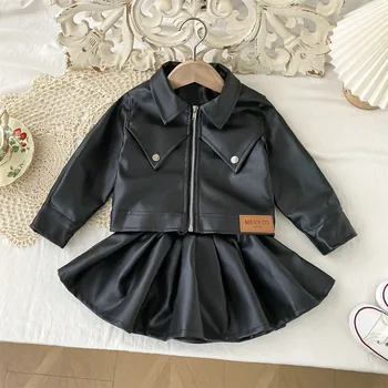 Set di abbigliamento per bambini 2025 Abbigliamento per bambini Autunno New Cool Girls Pu Giacca in pelle con gonna corta Set di abiti in due pezzi di moda