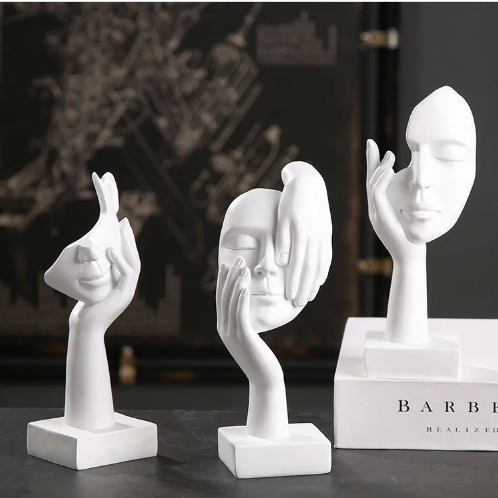 Nordic Abstract Face Statue 3