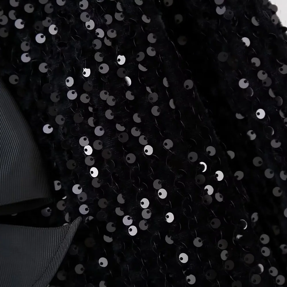 Winter New Women's Fashion, Casual, Sweet and Versatile Bow Tie with Sequin Top