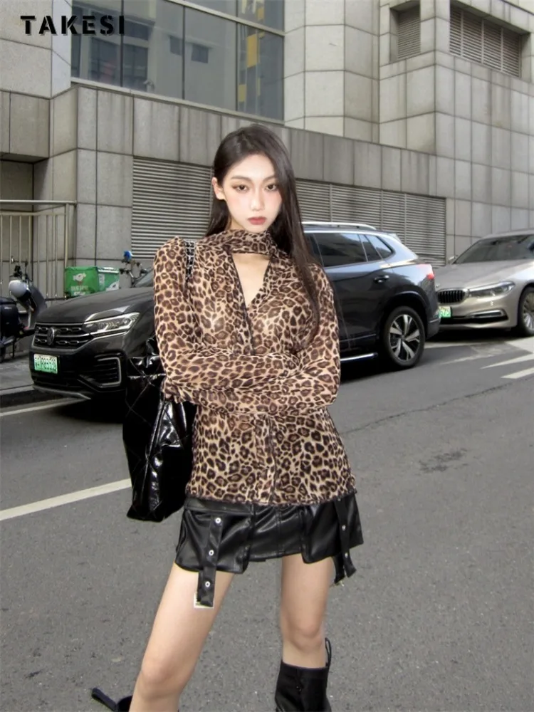 

2024 Summer Vintage Long Sleeve V-Neck Leopard Print T-shirt Women Sexy Casual Hotsweet Style Slim Fit Clubwear Retro Tees Top