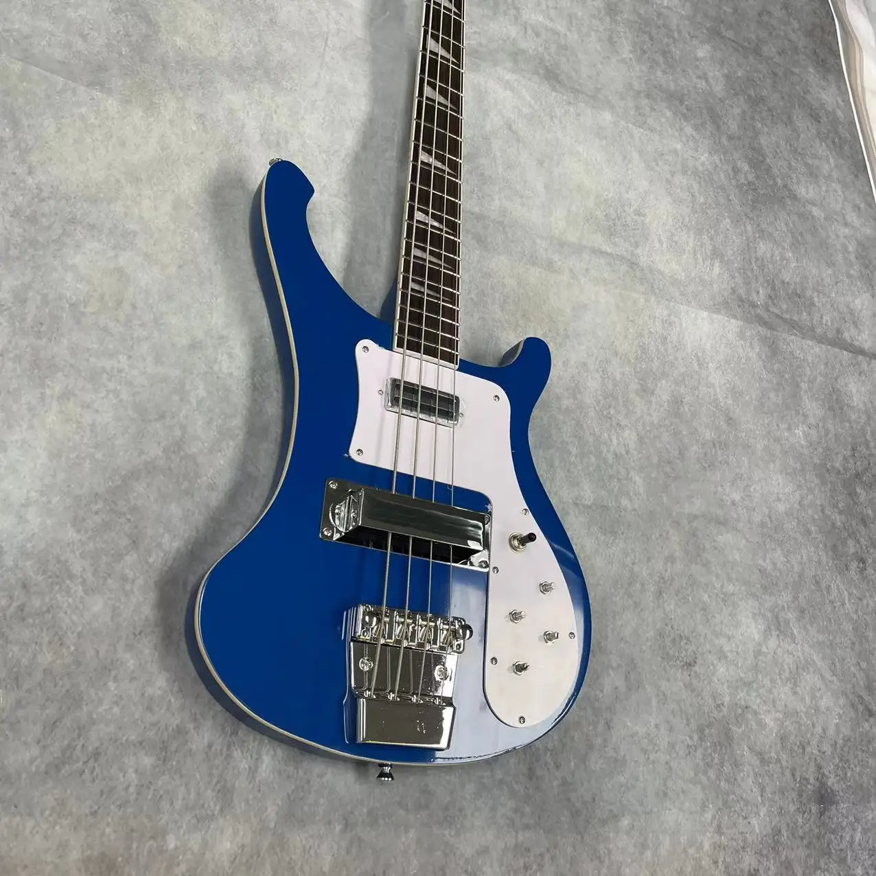 Basso Elettrico Rickenback, Basso Elettrico Integrato A 4 Corde, Tiglio Corpo Blu Intenso, Pista D'Acero, Tiro Fisico, Supporta O
