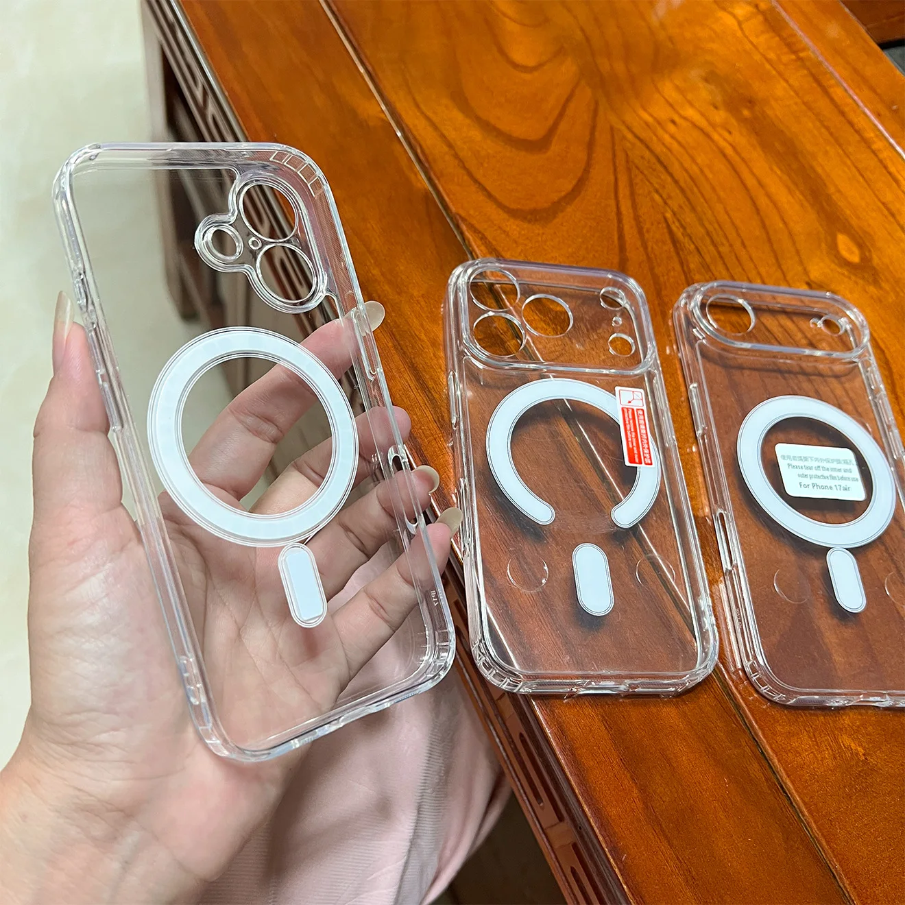 Clear Magnetic Case for iPhone thumbnail 9