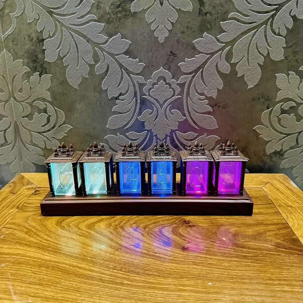 

Electronic Digital Clock Creative Desktop E-Sports Room Decoration