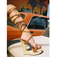 Tissage à bretelles colorées sandales plate-forme Style étrange sandales à lacets femmes chaussures Sexy été concepteur fête piste talons hauts 5