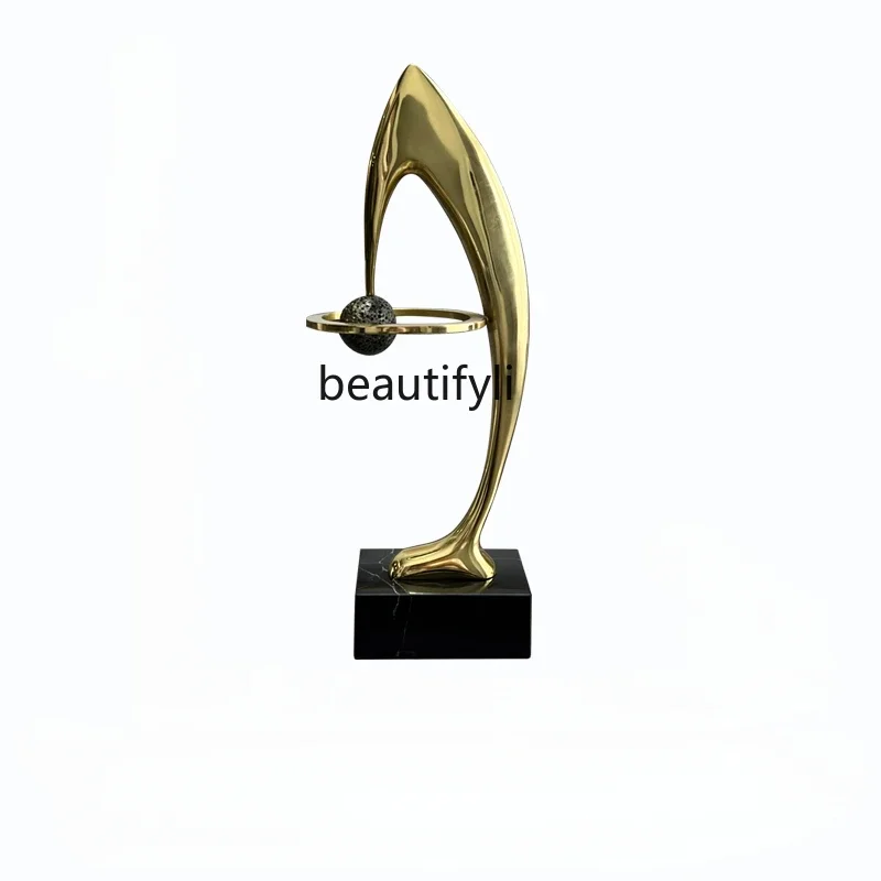 

Modern Abstract Small Sculpture Artwork Metal Ornaments Hotel Decorations