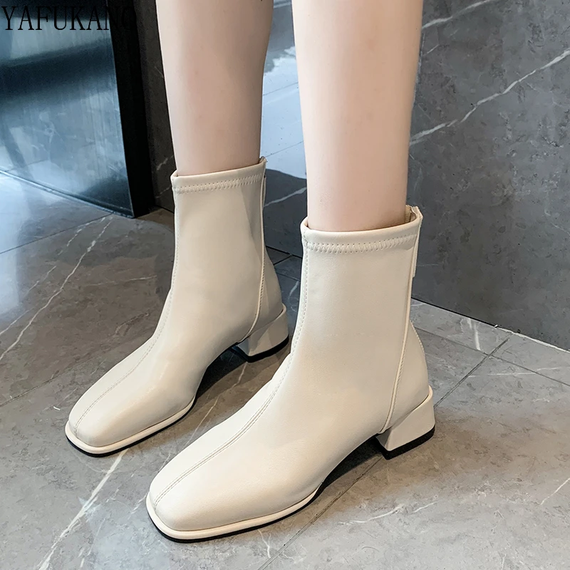 

Модные короткие ботинки на высоком квадратном каблуке, новинка осень/зима, ботильоны на массивном каблуке с молнией сзади, брендовые дизайнерские французские облегающие ботинки