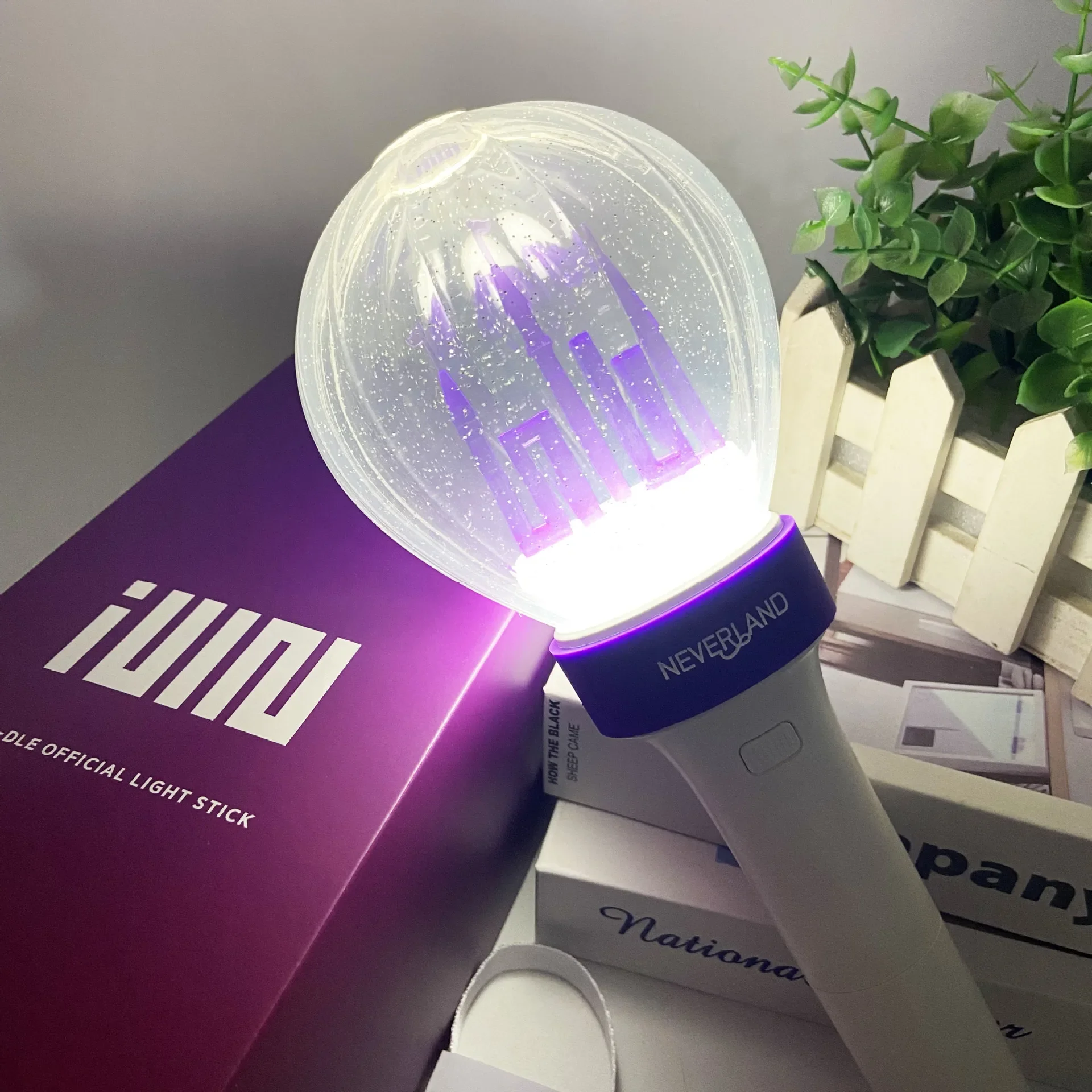 Kpop Gidle Lightstick Ver.1 Ver.2 Light Stick Castle Lamp Support Concert  Party Flash Fluorescent (G)I-DLE Fans Collection Gift - AliExpress