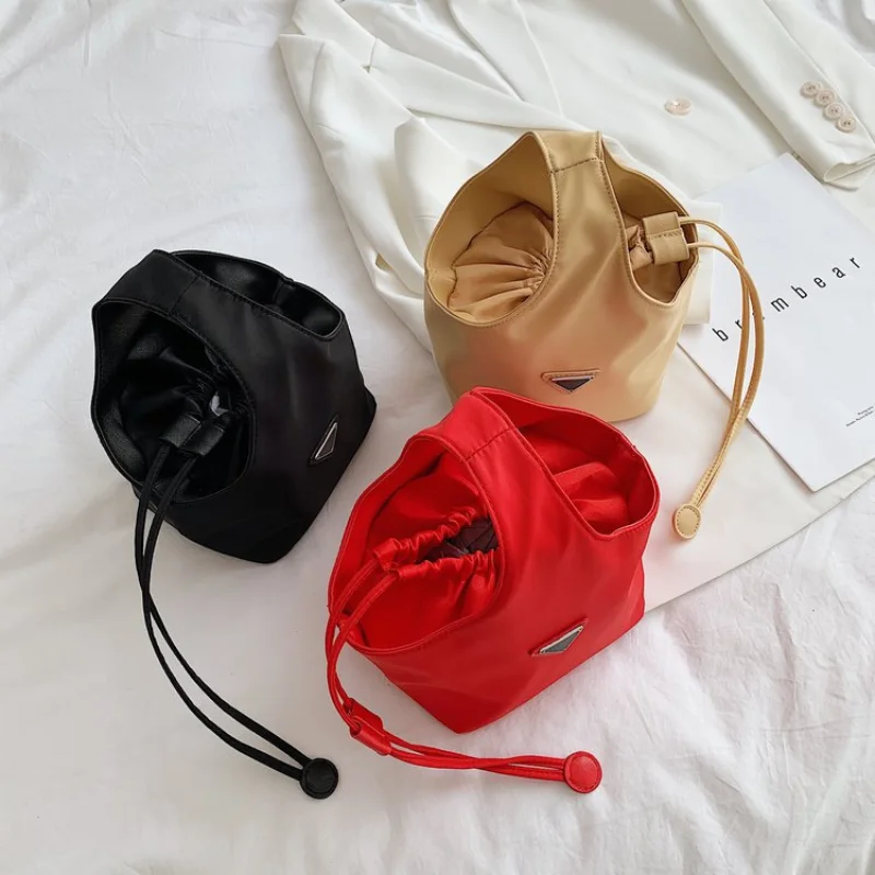 

2023 New Vegetable Basket One Shoulder Cross Shoulder Handbag Chain Bag Women's Bag Tote Bucket Bag