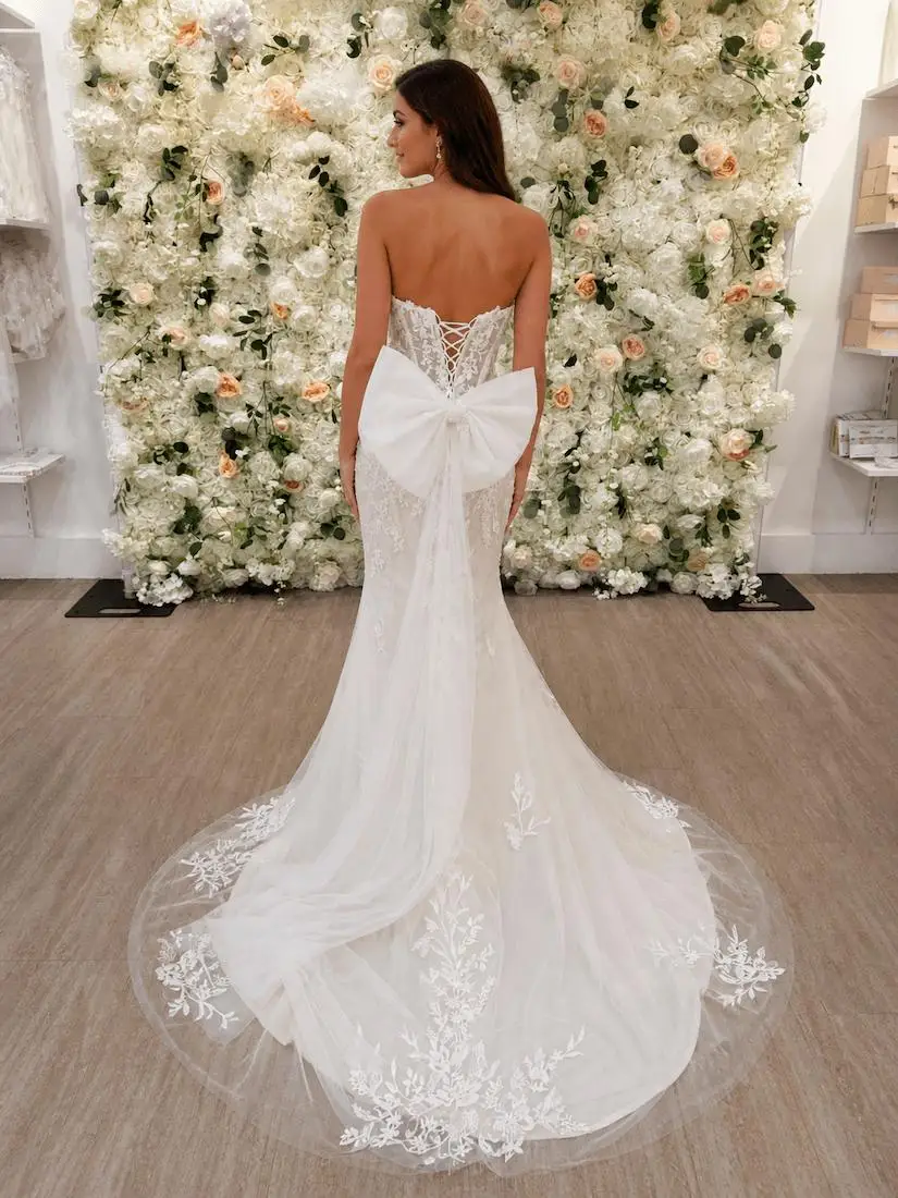 Customized Elegant Strapless Sweetheart Mermaid Wedding Dresses Sheer Corset Bodice 3D Floral Lace Appliques Bridal Gown