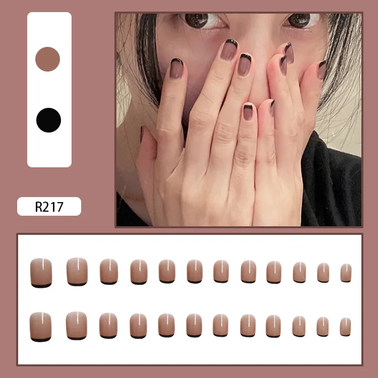 R217 Press On Nails