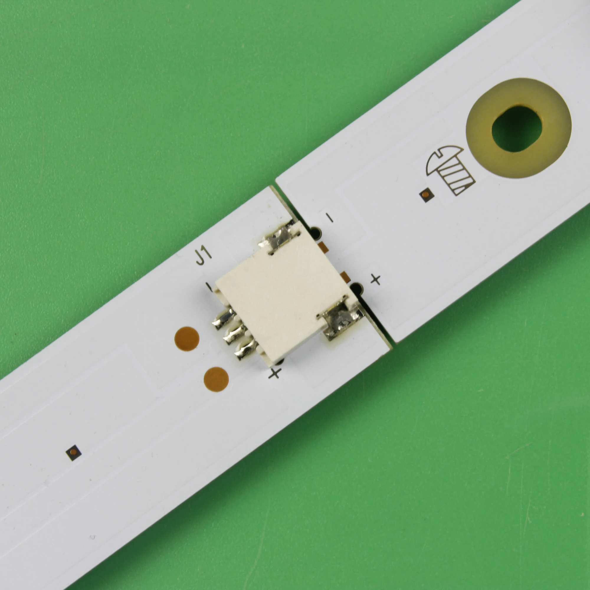 Retroiluminação Led Tira Mais 6leds Gj2k16490-d712-p5-l Mais r 01n21 01n22 para Philips 49 49pus6401 49pus6561 12 49pus6101 12 49pus6262 - Imagem 3
