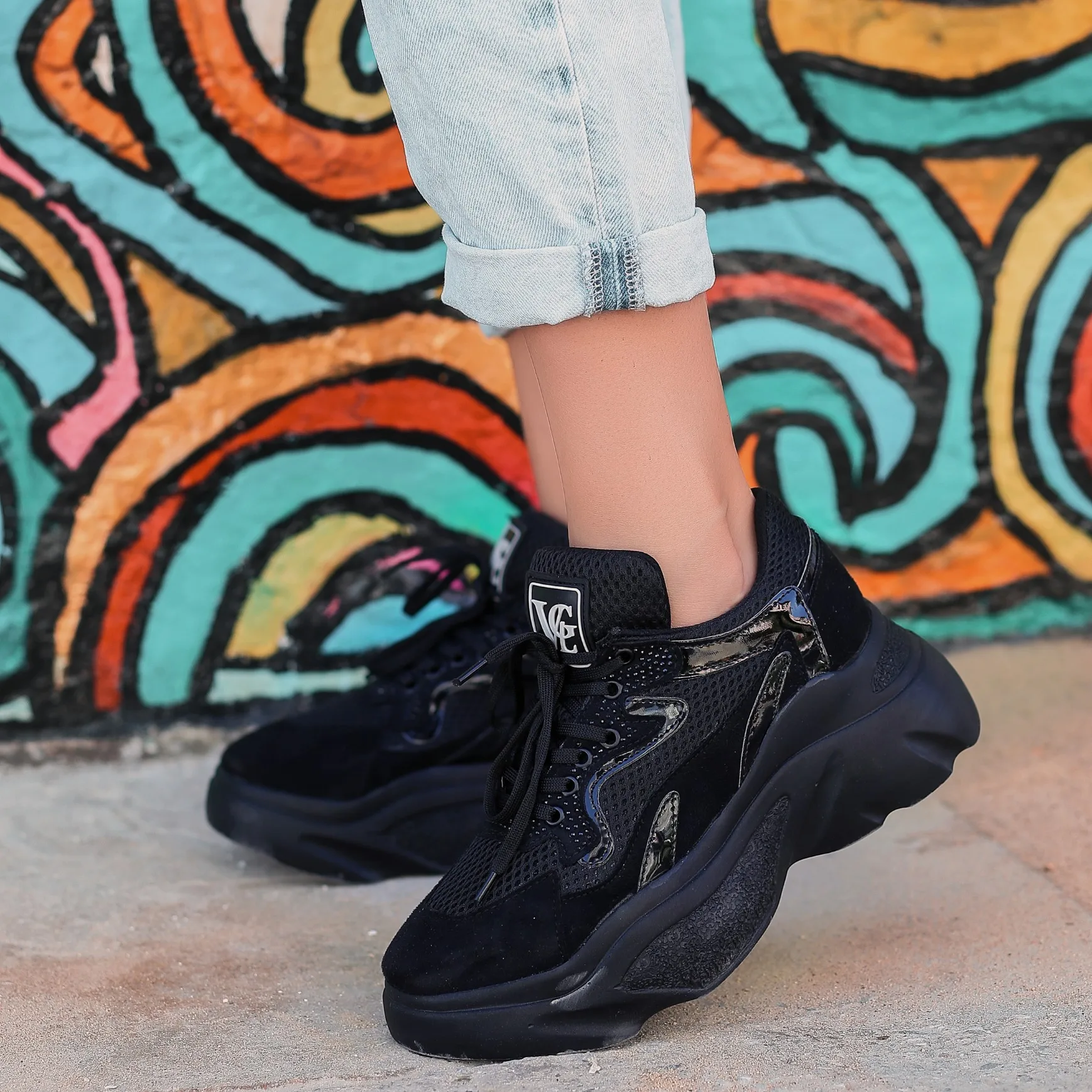 Arvic Sneakers da donna con suola alta scarpe sportive dettagliate in pelle  scamosciata nera scarpe da donna Sneakers in pelle scamosciata traspirante  2022|Scarpe da passeggio| - AliExpress