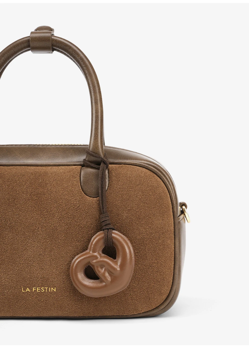 Crossbody strap connection