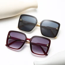 Fashion Vintage Oversized Square Sunglasses Women Luxury Style Classic Big Frame Travel Sun Glasses for Female Uv400 Summer