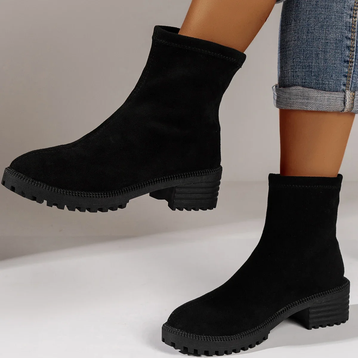 

2023 New Plus Size Platform Cotton Shoes for Women Fashion Black Round Toe Ankle Boots Chunky Heel Slip-on Women's Chelsea Boots