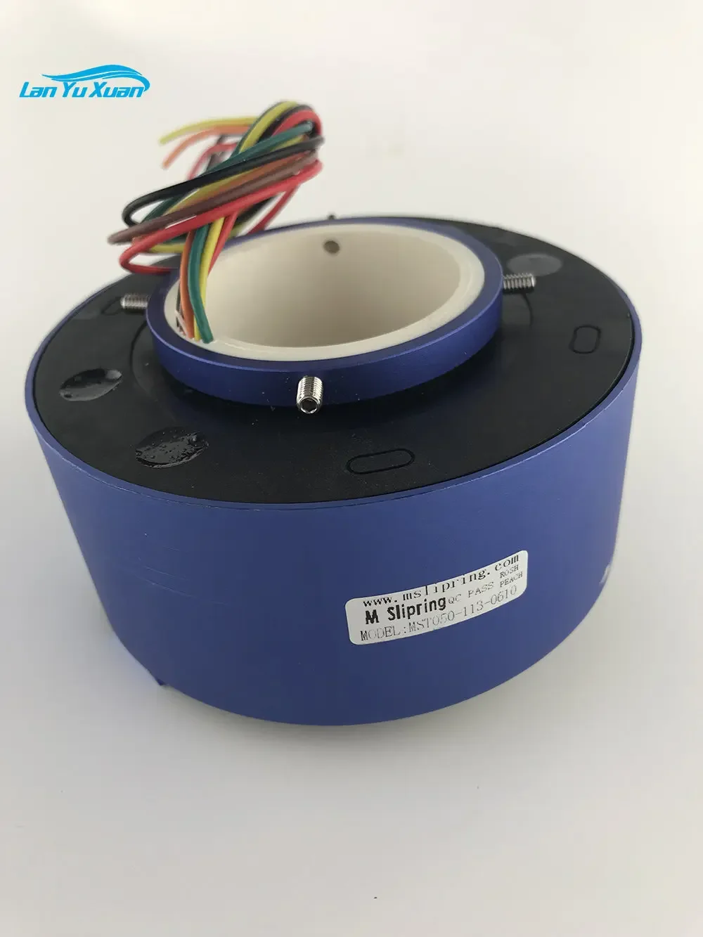 

Via slip ring, via diameter 50mm, 6way/12 way 10A outer diameter 113mm hollow shaft slip ring each
