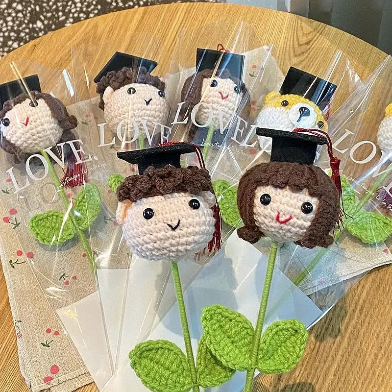 DIY Hand-crocheted PhD Cap Graduation Season Boys Girls Flower Bouquet Hand-made Decor School Finished Flower Bouquet Gift