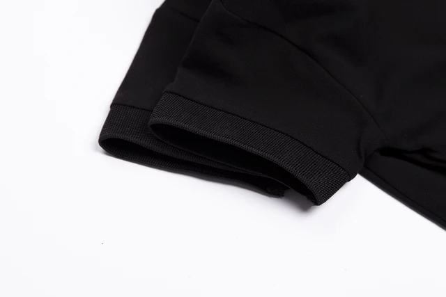 세련된 소년을 위한 편안한 여름 필수품