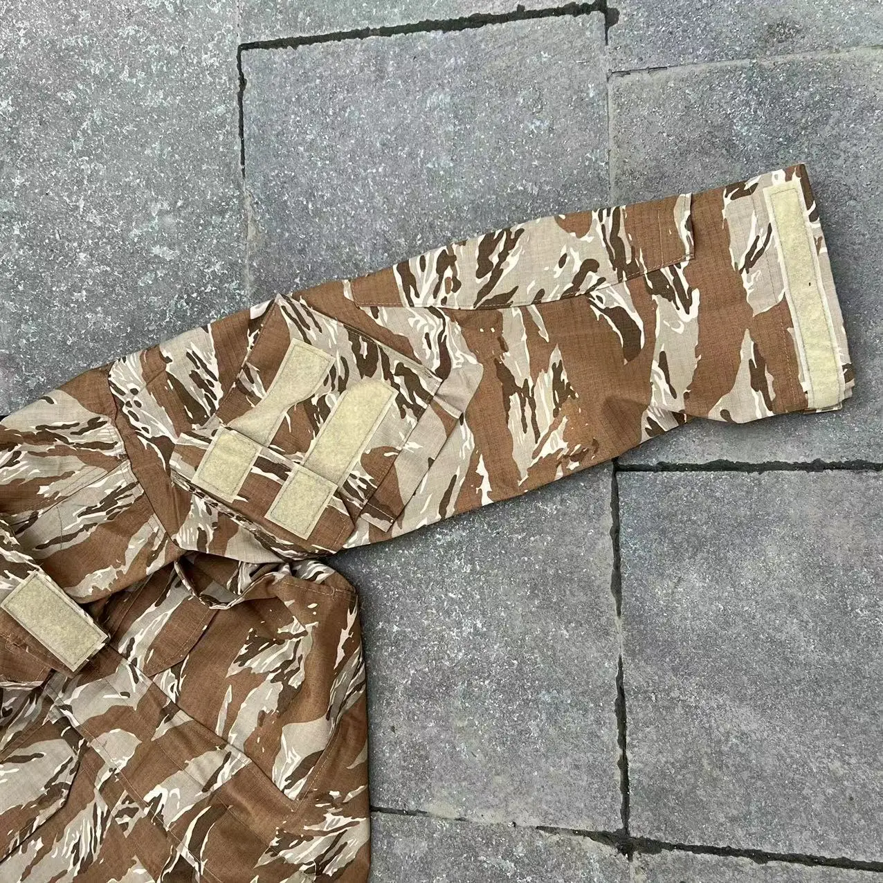 Tactical Suit Combat Uniform Desert Tiger Camouflage Long Sleeved