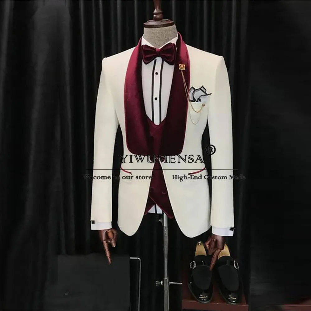 

Elegant Ivory Floral Pattern Suits Men For Wedding Burgundy Velvet Shawl Lapel Groom Tuxedos Plus Formal Party Costume Homme