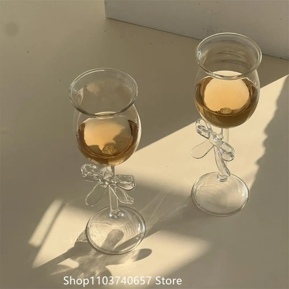 Glass twisted bow Gobelt glass cup high borosilicate heat-resistant glass champagne wine glass household cup