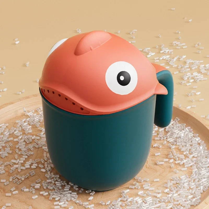 Bagno per bambini Soffione doccia Tazza per risciacquo Squalo cartone animato Doccia carina Lavaggio Accessori per il bagno Giocattoli da bagno per bambini da 0 a 6 anni - immagine 3