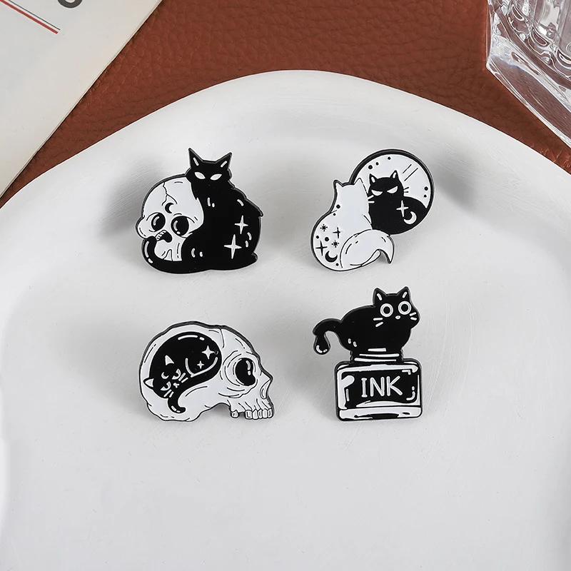 Süße schwarze Katze Sammlung Emaille Pin Punk große Augen Kätzchen Tier Brosche Revers Rucksack Abzeichen Schmuck Geschenke für Katzenliebhaber Freunde – Detail 12