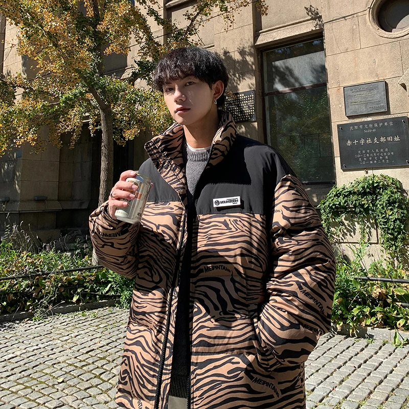 Рисунок 5 - Парка зимняя короткая с принтом граффити