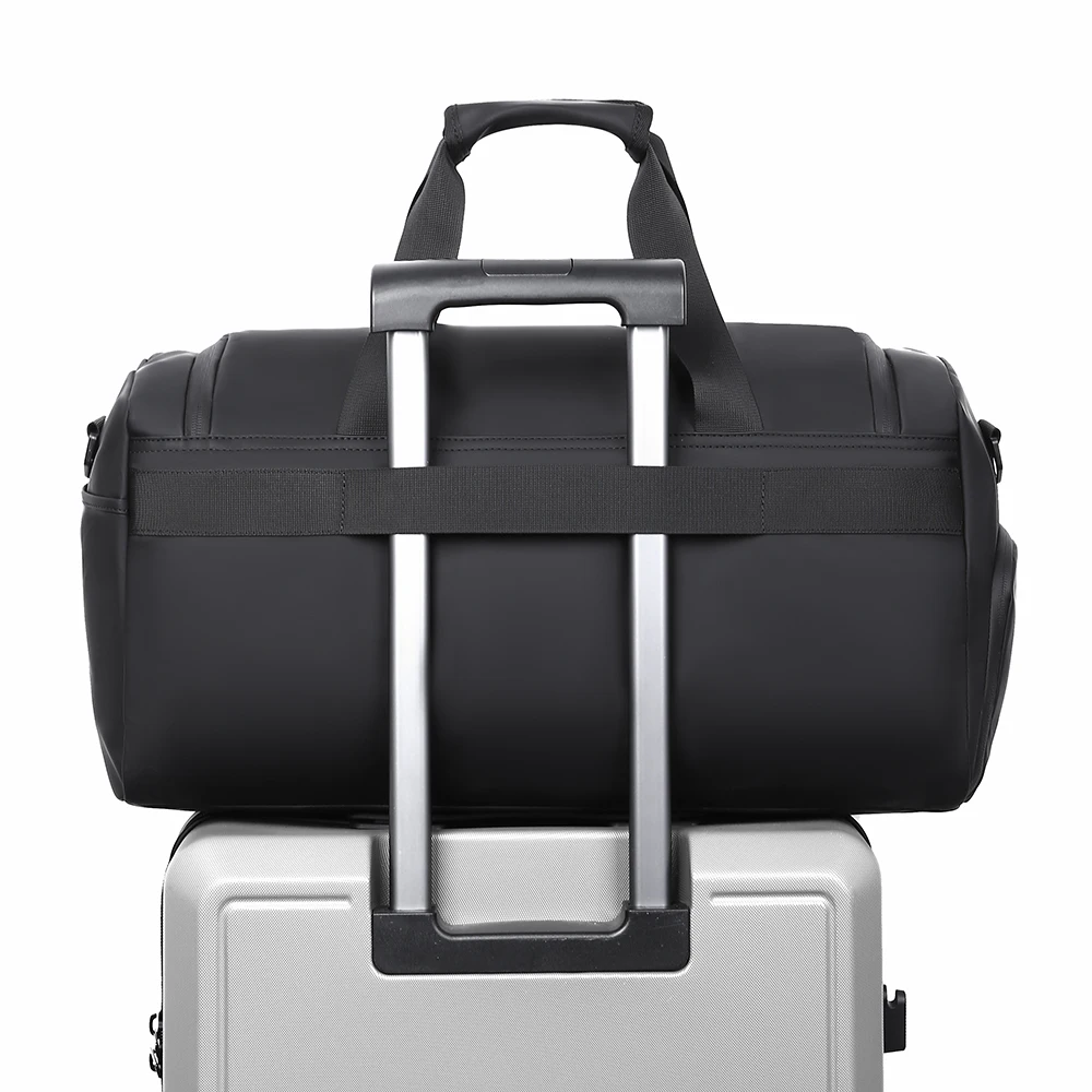 Spacious Multi-Compartment Travel Duffel with Shoe Storage