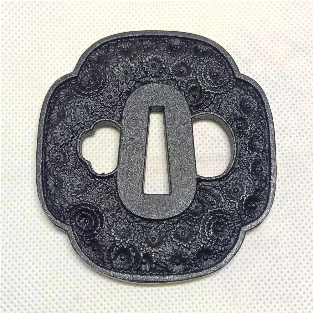 Фото Черная Железная защитная пластина Tsuba для японских фитингов №1