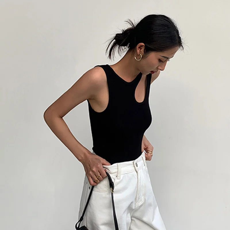Casual y2k White Cut Out Women's T Shirt Round Neck Sleeveless Slim T Shirts Female Clothing 2022 Summer Fashion crop top women