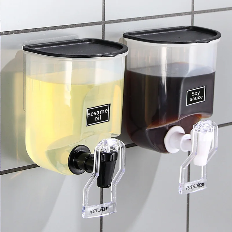 

1pc Kitchen Tool Wall Mounted Transparent Liquid Seasoning Bottle With Quantitative Soy Sauce And Vinegar Dispensing Bottle
