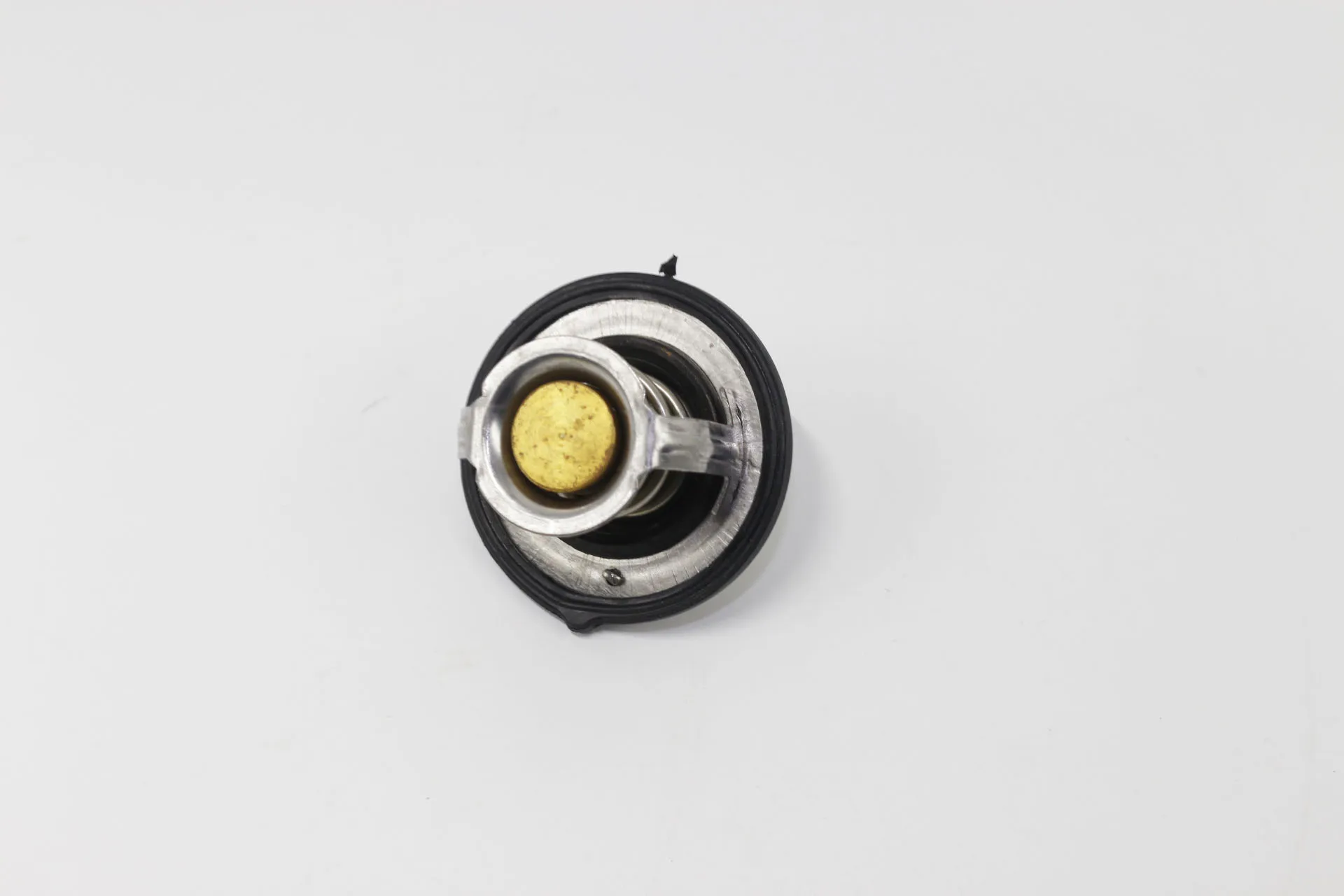 1Pc 255002B000 Engine Coolant Thermostat for Hyundai Elantra Accent VELOSTER for Kia Cerato Forte 25500-2B000