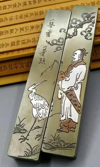 

A pair of China antique bronze Red-crowned crane character paperweight statue