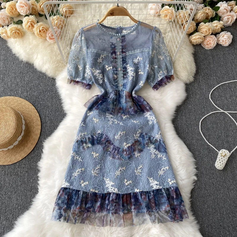 

Dresses French high sense lace slim fit in summer bubble sleeve temperament celebrity banquet A-line