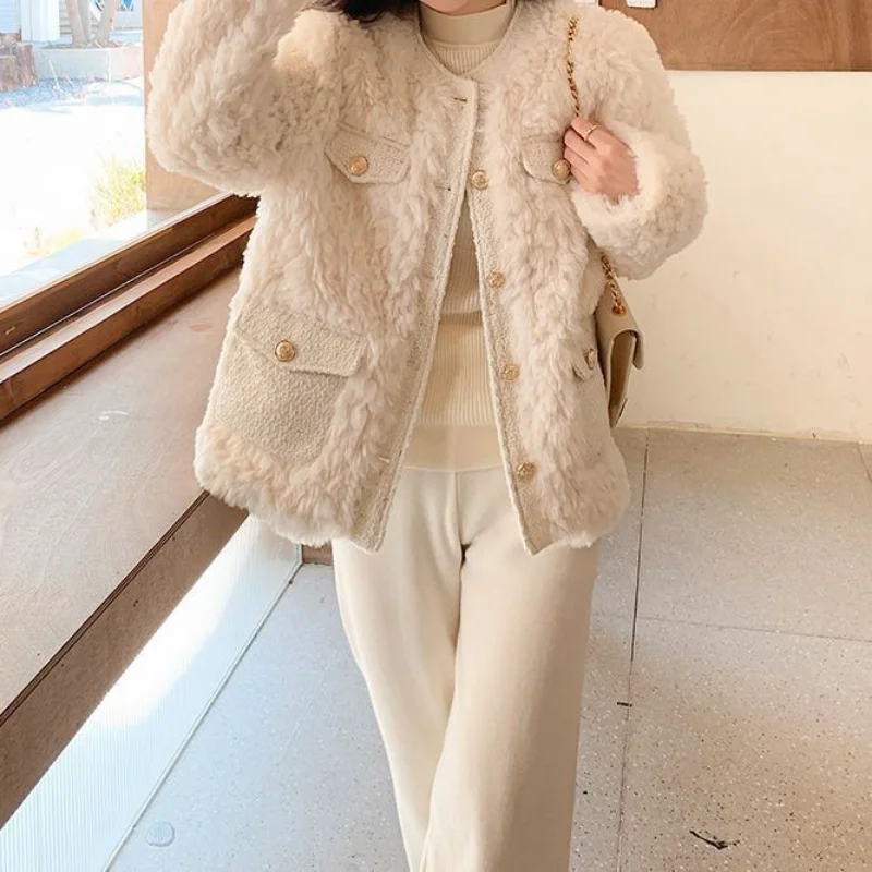 Simple Basic Small Fragrance Fake Fur Coat Female Korean Imitation Lamb Plush Stitching Tweed Elegant Casual White Women Coat