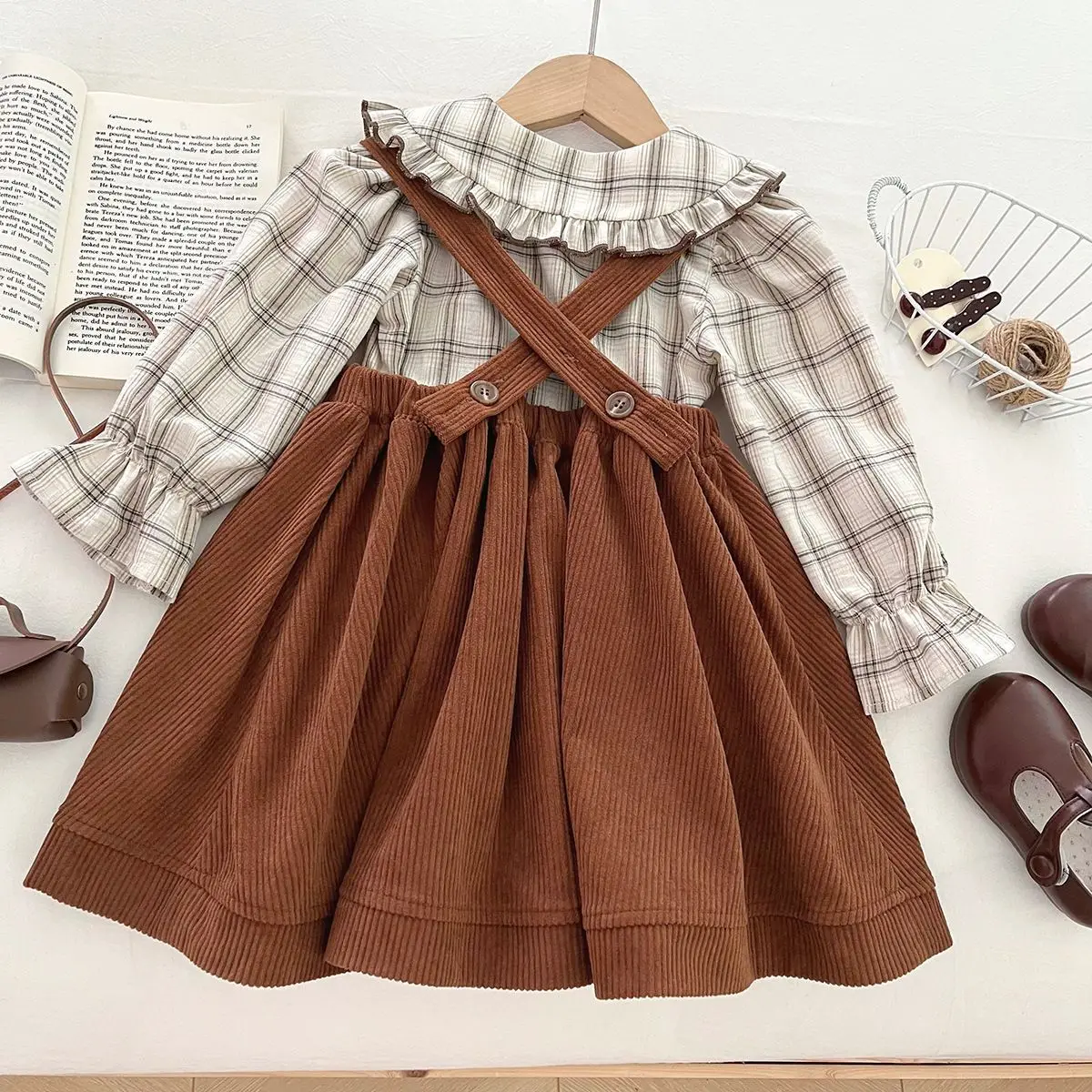 Vintage Girls Spring Dress 2