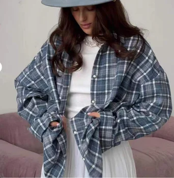 New Vintage Women Oversized Long Sleeve Plaid Shirt Blouse Tops Autumn Winter Button Down Loose Lapel Pocket Shirt Korean Style 1