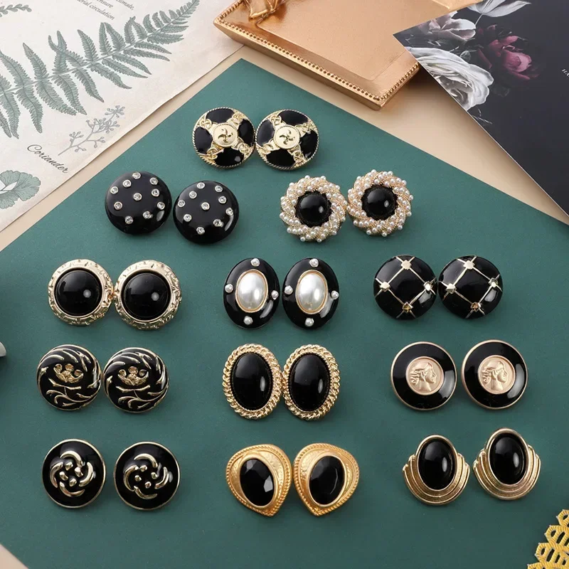 2023 New Elegant Retro Drip Glaze Balck Asimmetria Fiori Antichi Goometric People Avatar Orecchini Per Le Donne Gioielli Regalo Per Feste