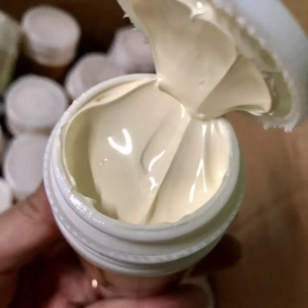 Kich Trang ARBUTIN 3c3 250gr Trang Cuc Manh Body Cream 3