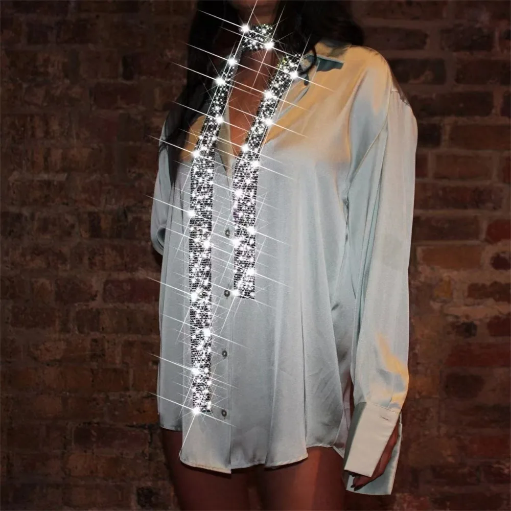 Modischer Ästhetischer Pailletten-Schal aus Aluminiumlegierung, Langer Dünner Glitzernder Bling-Halstuch, Punk Sexy Cooler Schmaler Schal für Damen – Detail 2