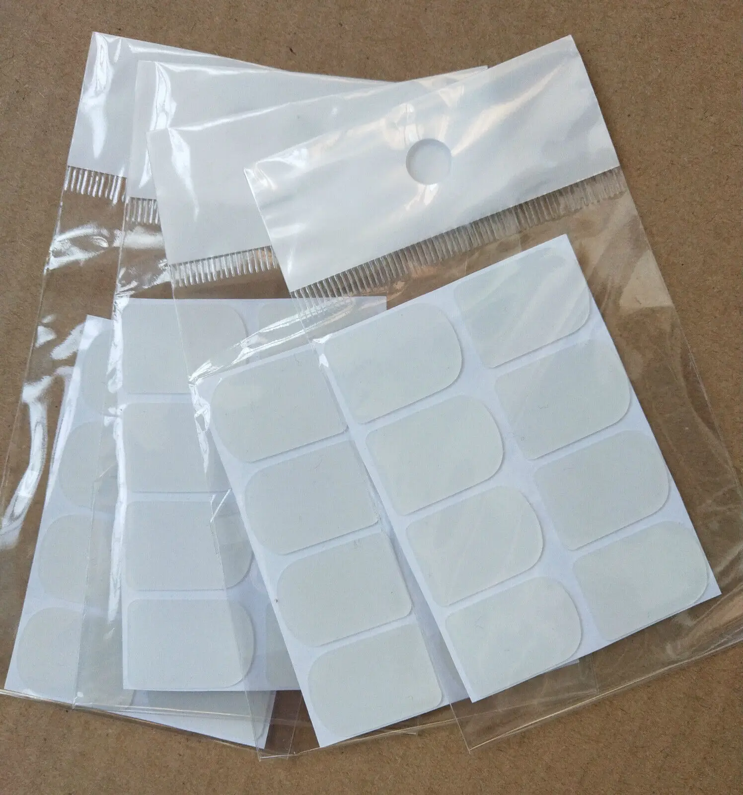 

80Pcs Clarinet Mouthpiece Tooth Pads Transparent 0.5mm