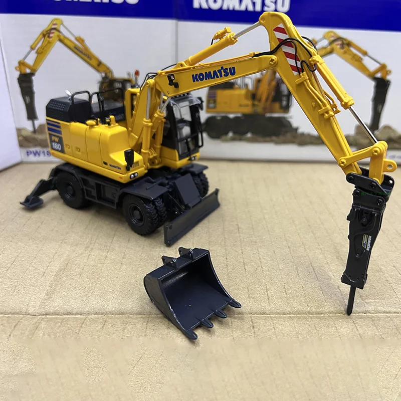 

UH 8163 1:50 Scale Komatsu PW180-11 Wheel Excavator Alloy Model