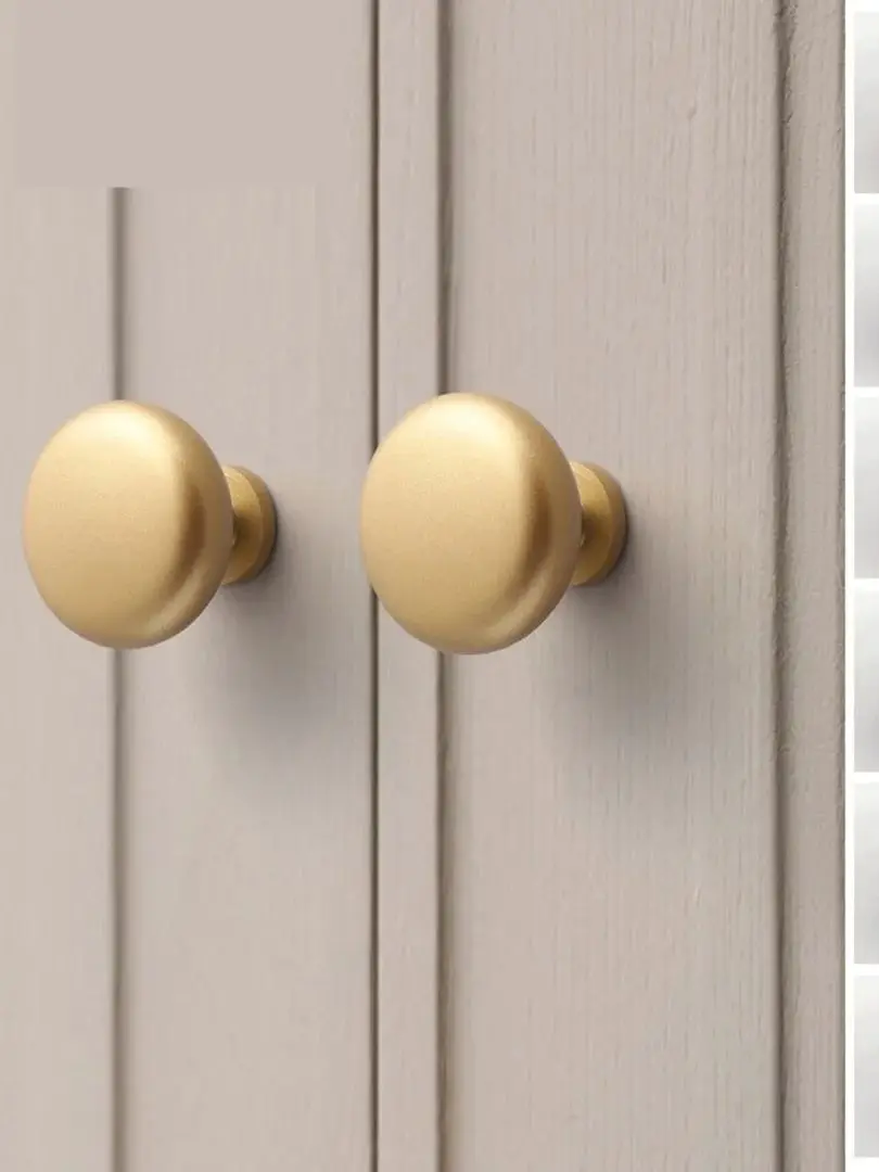 Description Picture 2 of itemSingle-hole round twisted zinc alloy solid thickened light luxury single grain handle Cabinet doors cabinet handles