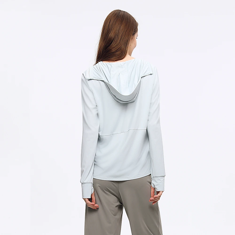 Рисунок 5 - Женская куртка с длинным рукавом