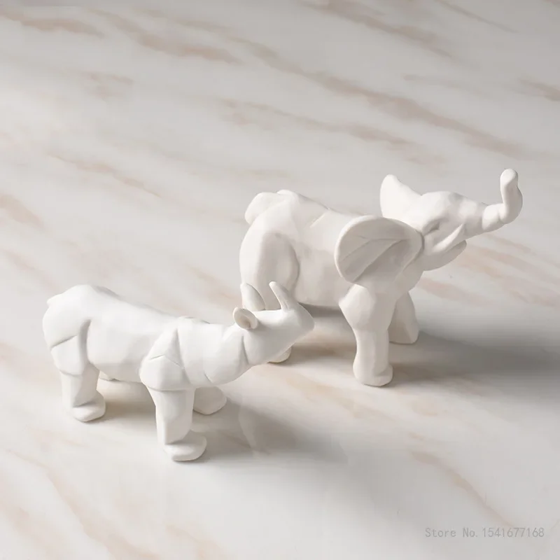 Nordic Ceramic Elephant and rhino Ornaments, Creative Living Room, TV Cabinet, Wine Cabinet, Home Decorations, 1Pc